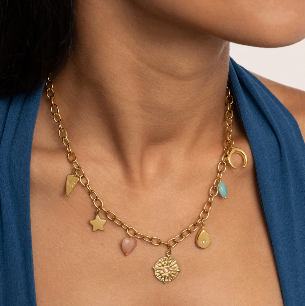 Collar Solei – Elegancia Celestial Bañada en Oro