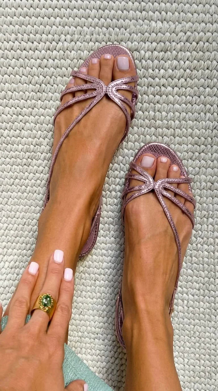 Sara - Sandalias doradas de elegancia veraniega